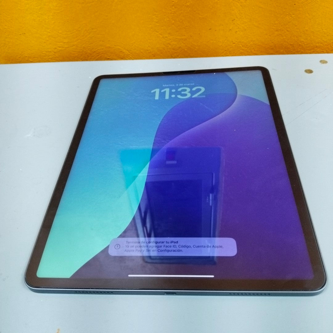 TABLETA APPLE IPAD PRO 5 12.9" A2378 256 GB 8 GB RAM (SEMINUEVO)