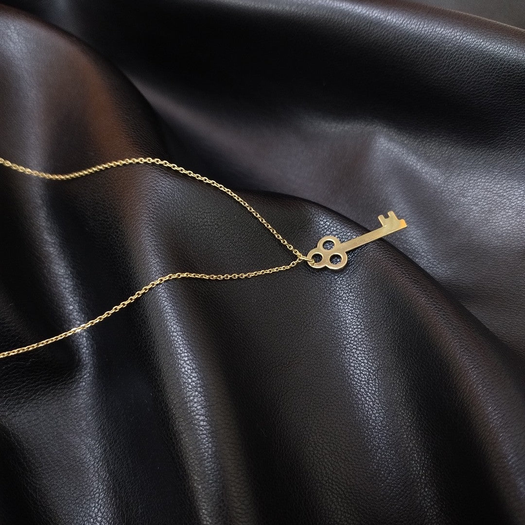 CADENA,DIJE ORO 10 K 2,20 GRMS (SEMINUEVO)