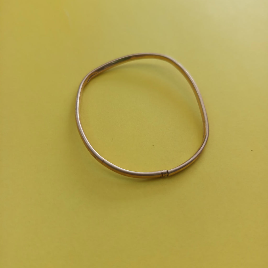 PULSERA RIGIDA ORO 10 K 3.2 GRMS (SEMINUEVO)