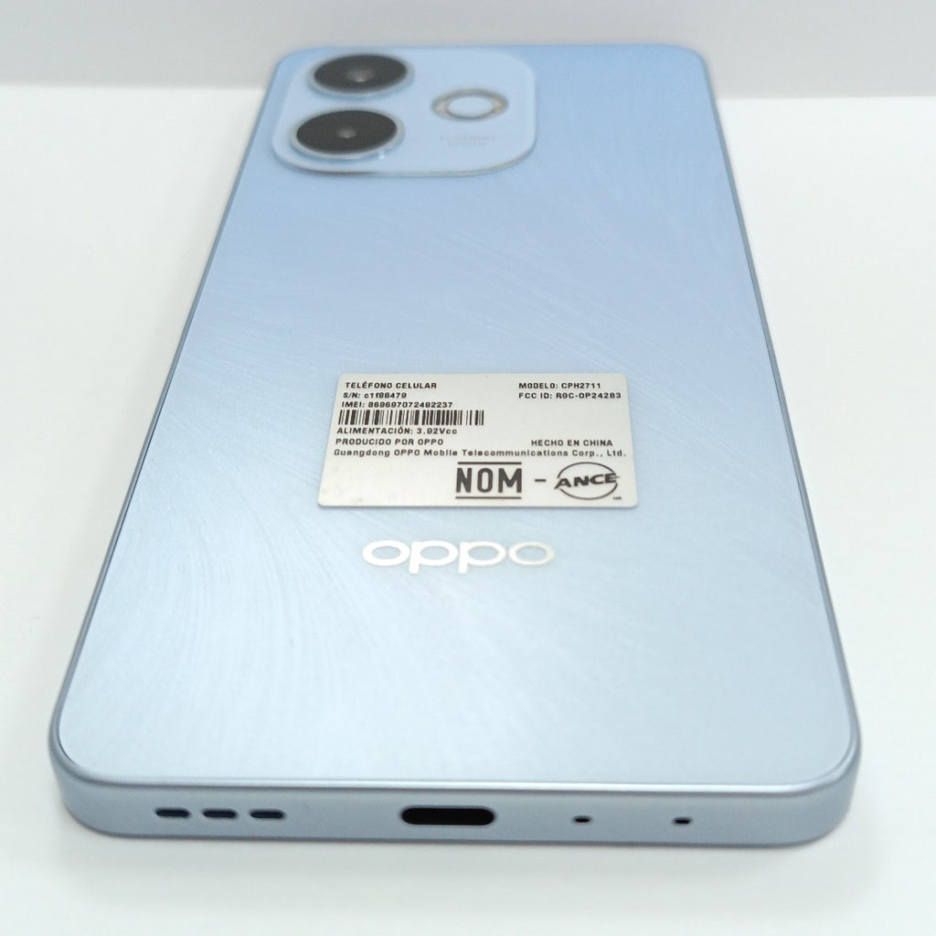CELULAR OPPO  A5 PRO CPH2711 (2025) 256 GB 8 GB RAM (SEMINUEVO)