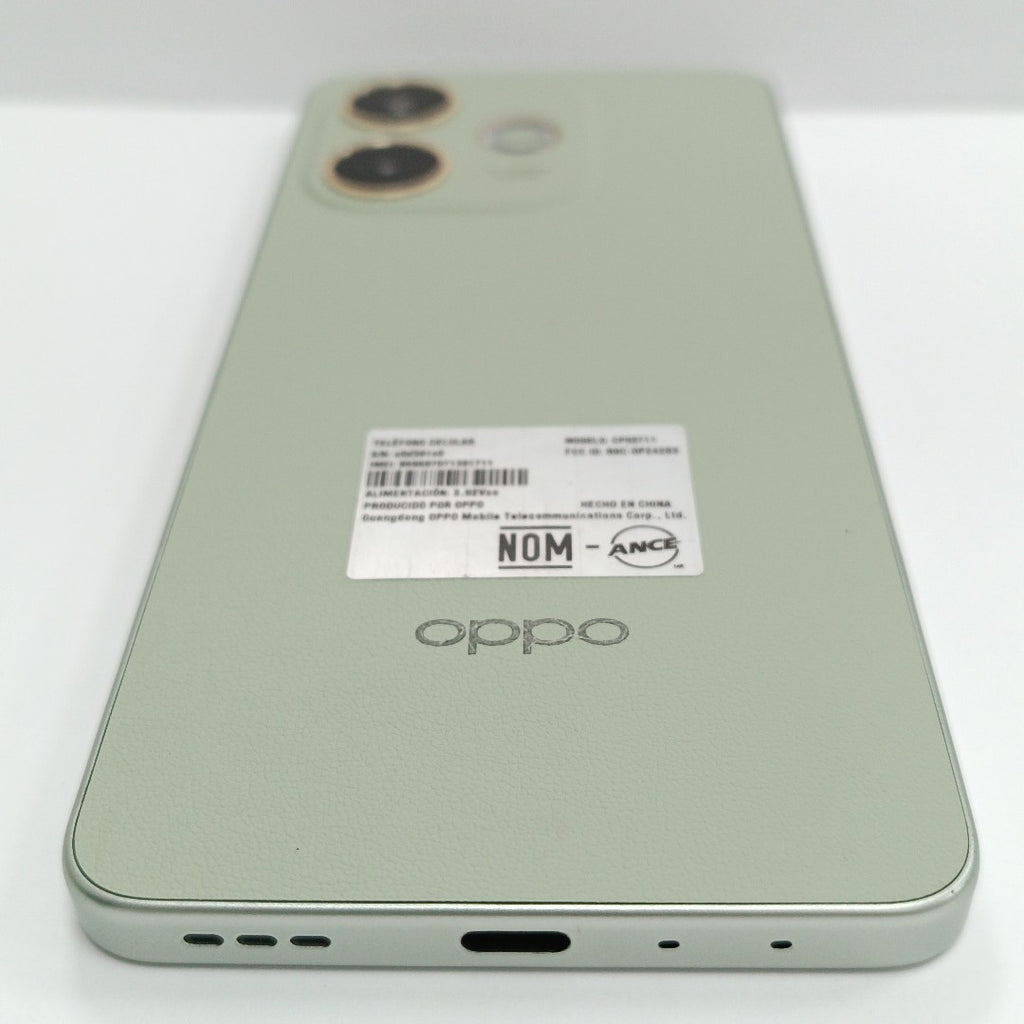 CELULAR OPPO  A5 PRO CPH2711 (2025) 256 GB 8 GB RAM (SEMINUEVO)