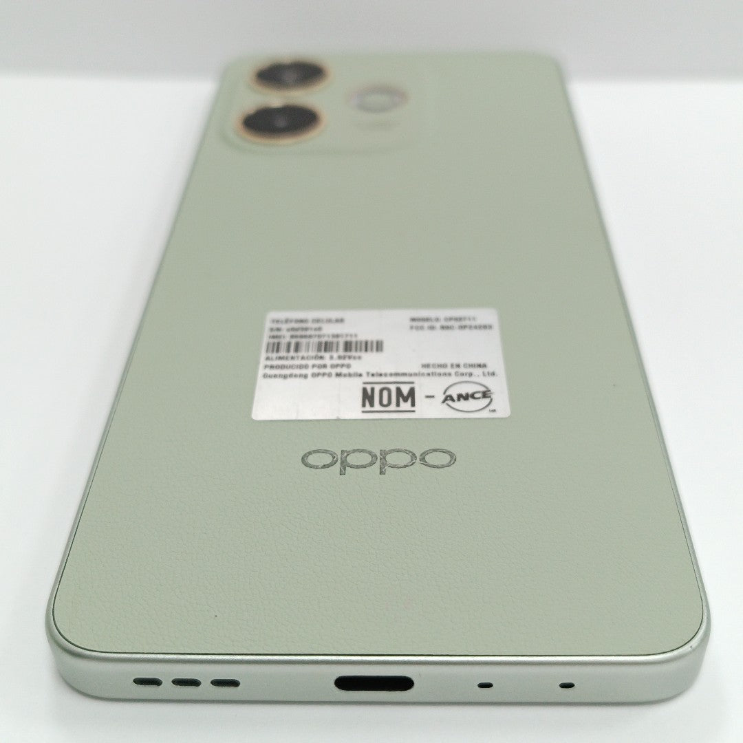 CELULAR OPPO  A5 PRO CPH2711 (2025) 256 GB 8 GB RAM (SEMINUEVO)