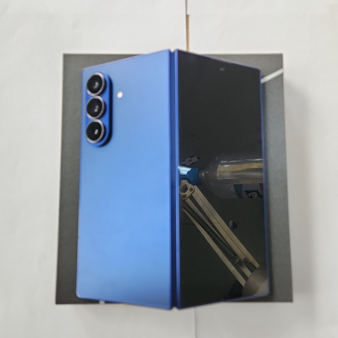 CELULAR SAMSUNG GALAXY Z FOLD7 SM-F966B (2025) 1 TB 16 GB RAM (SEMINUEVO)