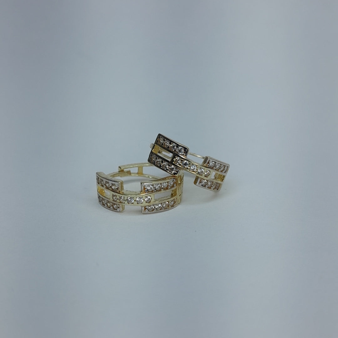 HUGGIES ORO 14K 2.4 (NUEVO)