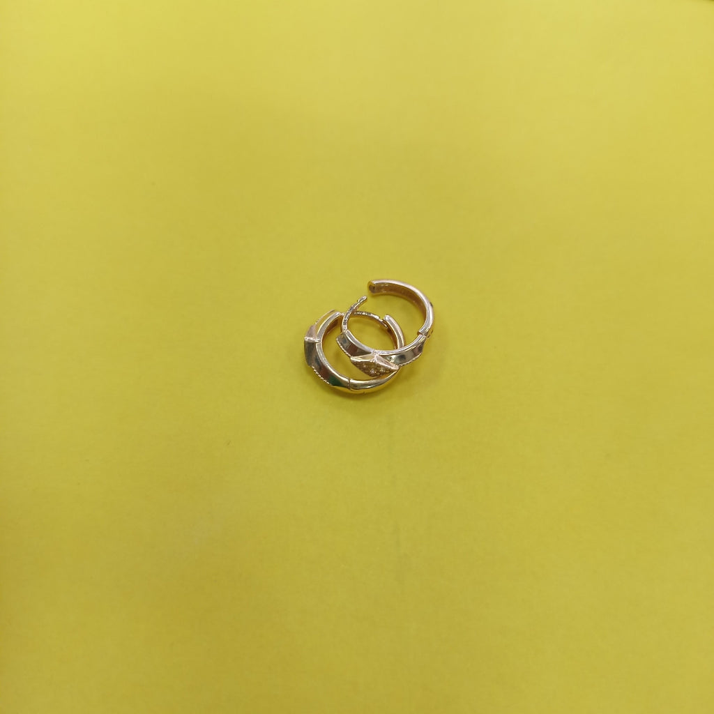 HUGGIES ORO 14K 2.5 (NUEVO)