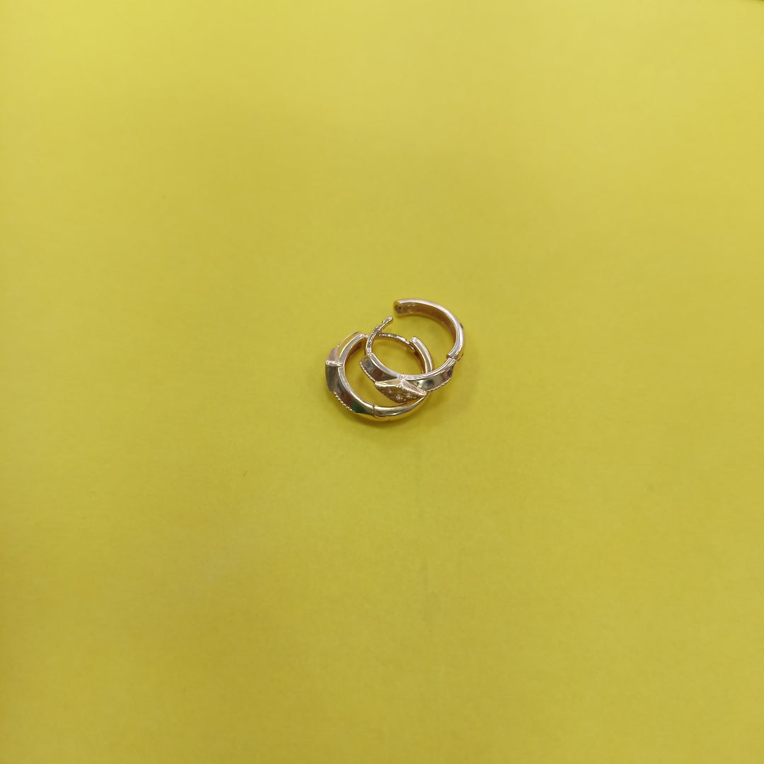 HUGGIES ORO 14K 2.5 (NUEVO)