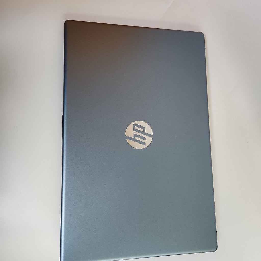 LAPTOP HP 15-FD0231LA (2025) 512 GB SSD 8 GB RAM (SEMINUEVO)