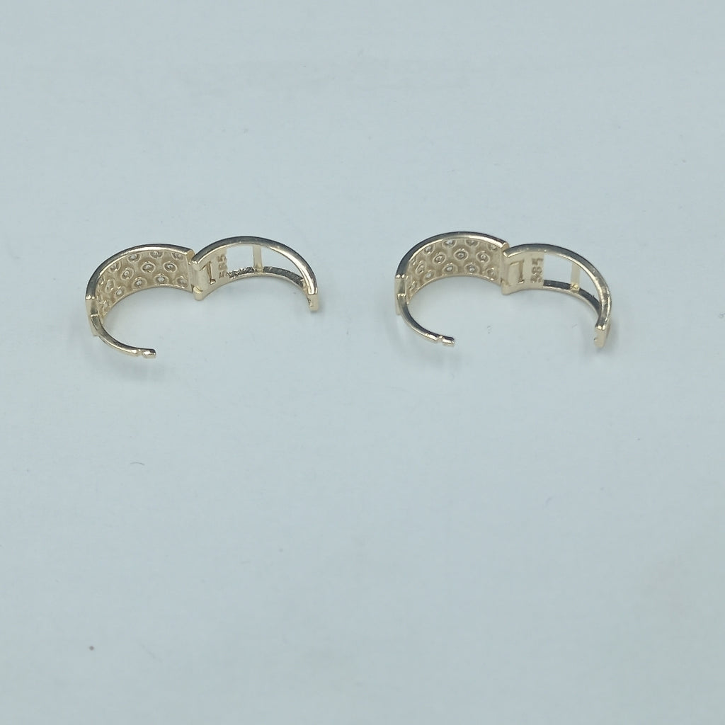 HUGGIES ORO 14K 2.7 (NUEVO)