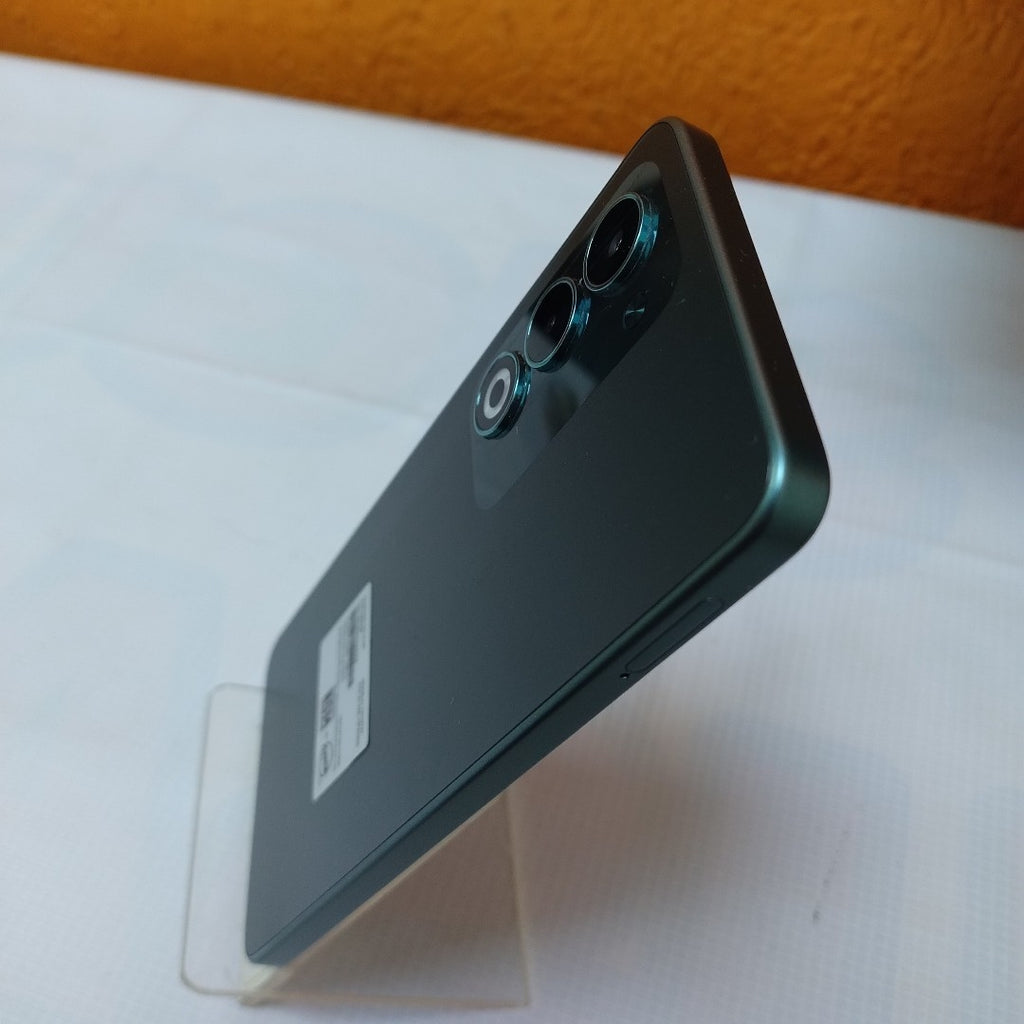 CELULAR OPPO  A5 CPH2727 (2025) 256 GB 4 GB RAM (SEMINUEVO)
