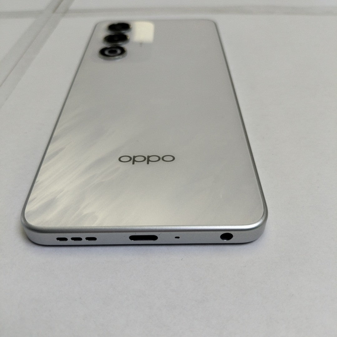 CELULAR OPPO  A5 CPH2727 (2025) 256 GB 4 GB RAM (SEMINUEVO)