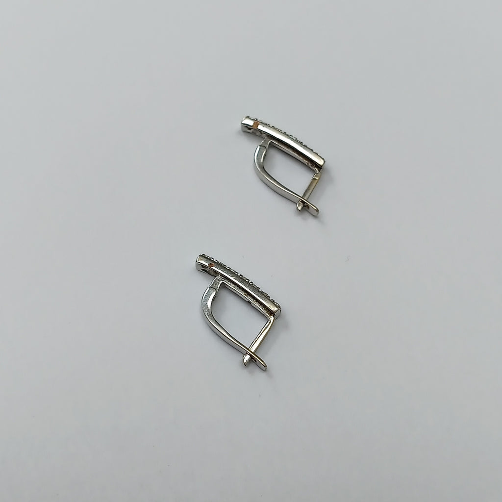 ARETES PAR ORO BLANCO 14 K 3,10 GRMS (SEMINUEVO)