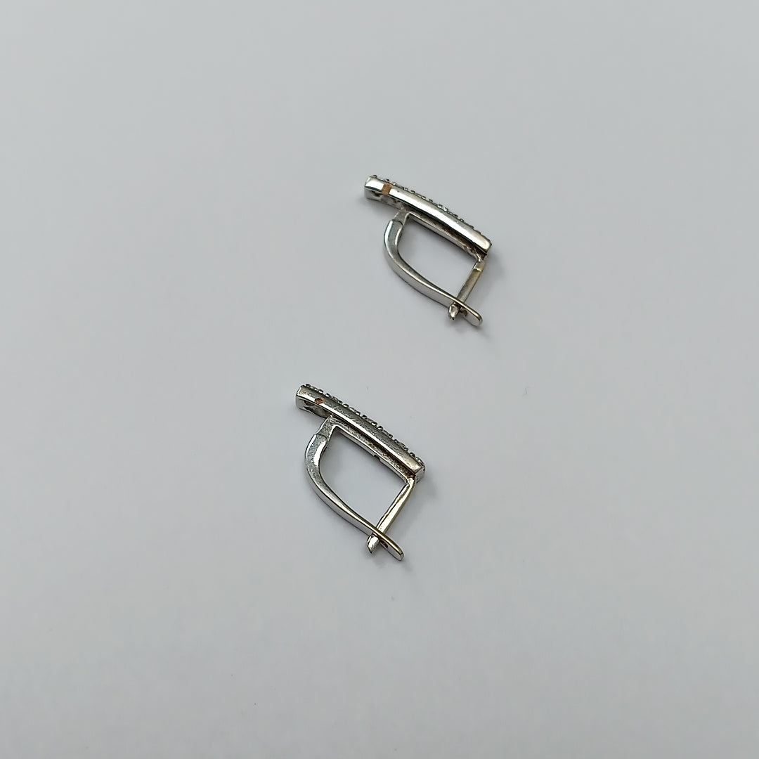 ARETES PAR ORO BLANCO 14 K 3,10 GRMS (SEMINUEVO)