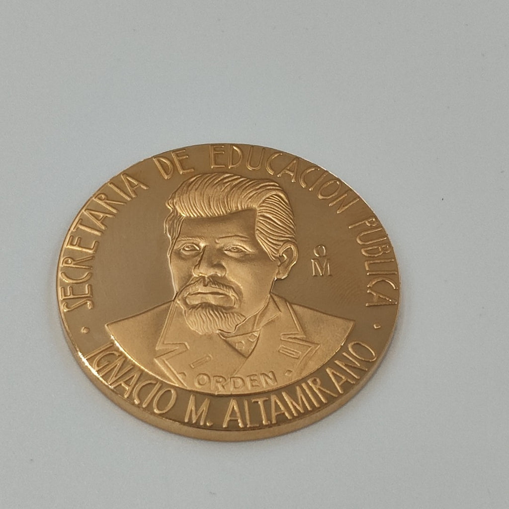 MEDALLA CONMEMORATIVA ORO 21 K 41,90 GRMS (SEMINUEVO)