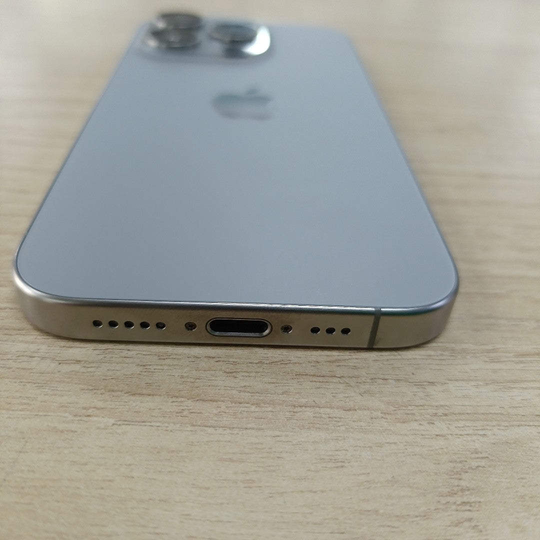 CELULAR APPLE IPHONE 15 PRO A3104 128 GB 8 GB RAM (SEMINUEVO)