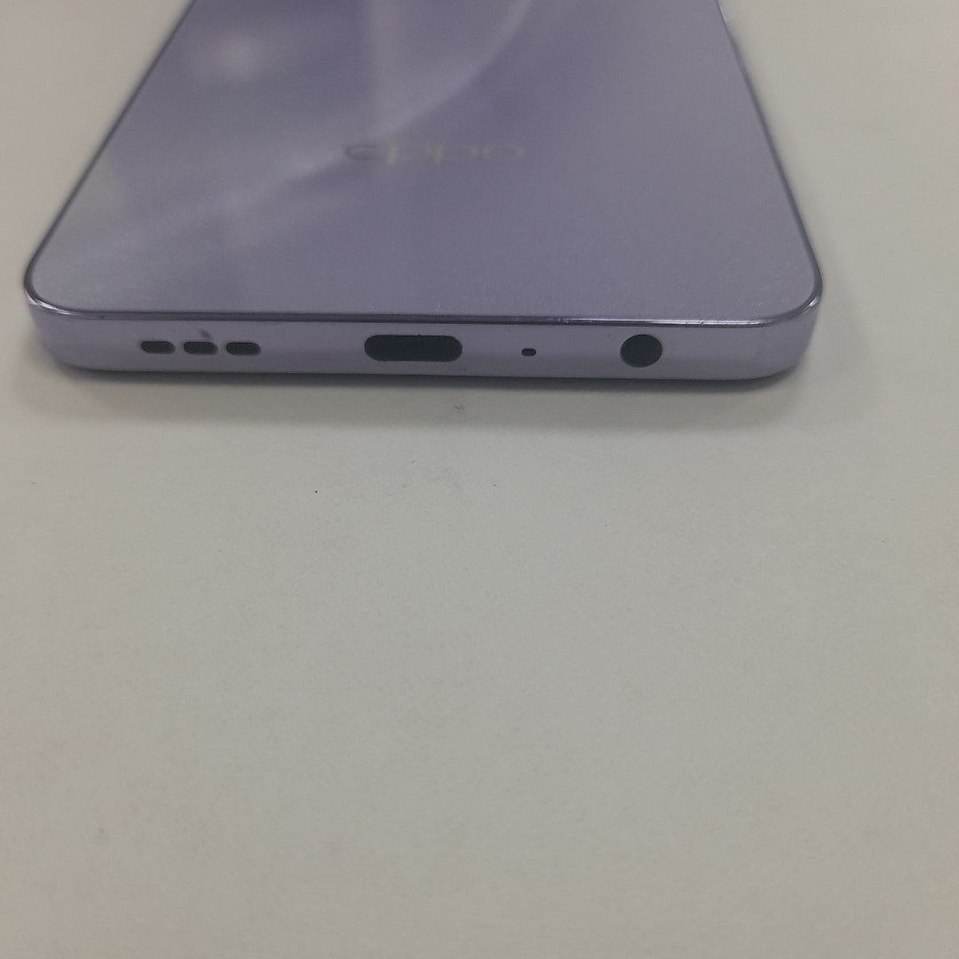 CELULAR OPPO  A80 5G CPH2639 (2024) 256 GB 8 GB RAM (SEMINUEVO)