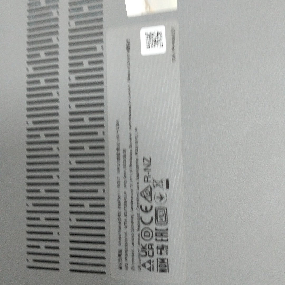 LAPTOP LENOVO IDEAPAD 1 15IGL7 (2023) 256 GB SSD 8 GB RAM (SEMINUEVO)