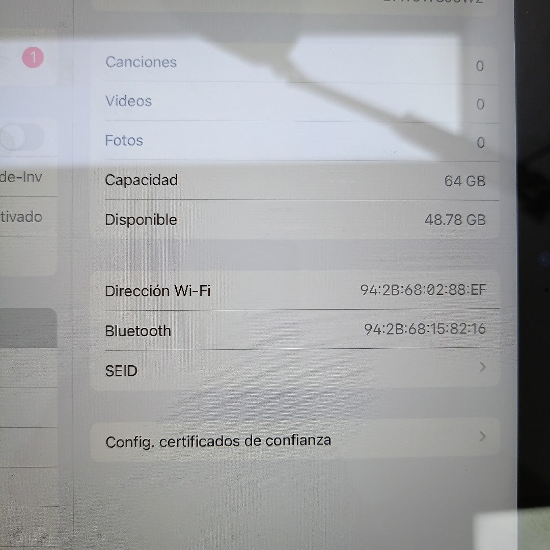 TABLETA APPLE IPAD 10 A2696 64 GB 4 GB RAM (SEMINUEVO)