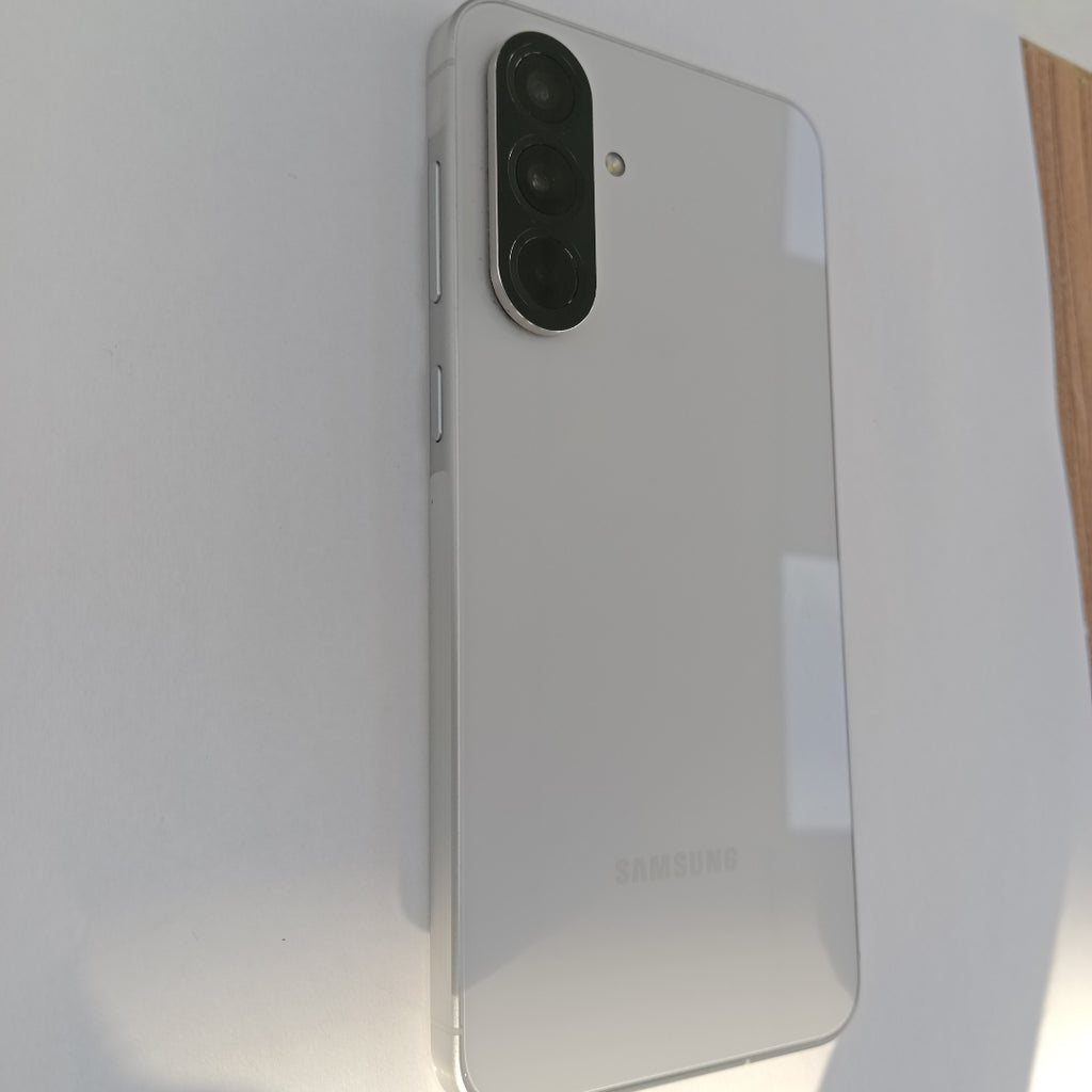 CELULAR SAMSUNG GALAXY A56 SM-A566E (2025) 256 GB 12 GB RAM (SEMINUEVO)