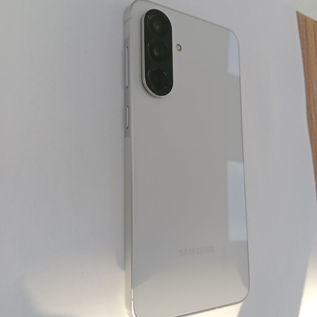 CELULAR SAMSUNG GALAXY A56 SM-A566E (2025) 256 GB 12 GB RAM (SEMINUEVO)