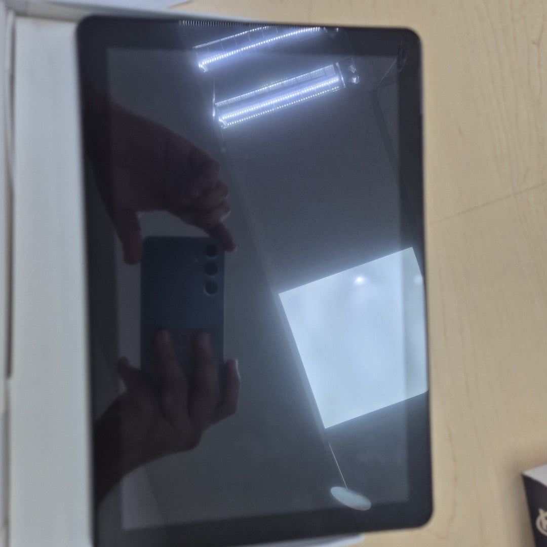 TABLETA HYUNDAI HYTAB PLUS 10LB4 128 GB 4 GB RAM (SEMINUEVO)