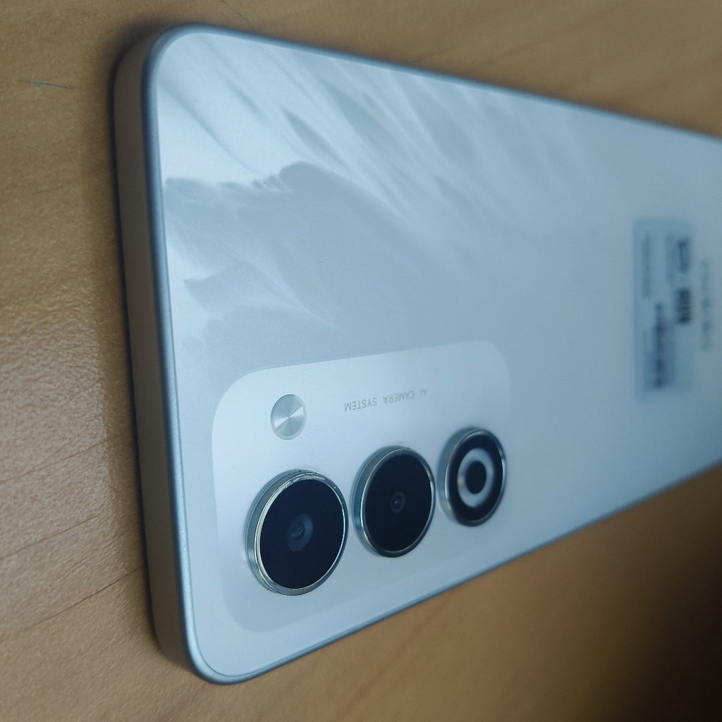 CELULAR OPPO  A5 CPH2727 (2025) 256 GB 4 GB RAM (SEMINUEVO)