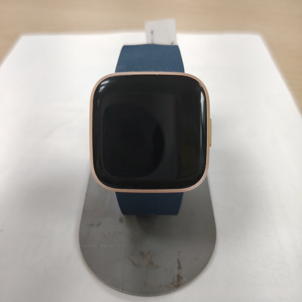 SMARTWATCH FITBIT VERSA 2 FB507 40 MM GPS (SEMINUEVO)