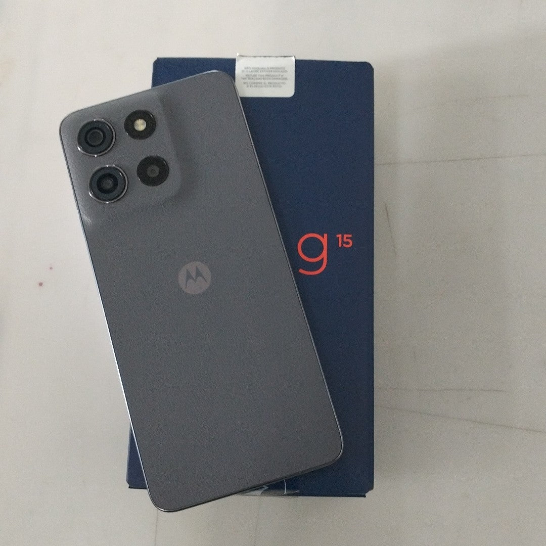 CELULAR MOTOROLA MOTO G15 XT2521-2 (2025) 256 GB 4 GB RAM (SEMINUEVO)