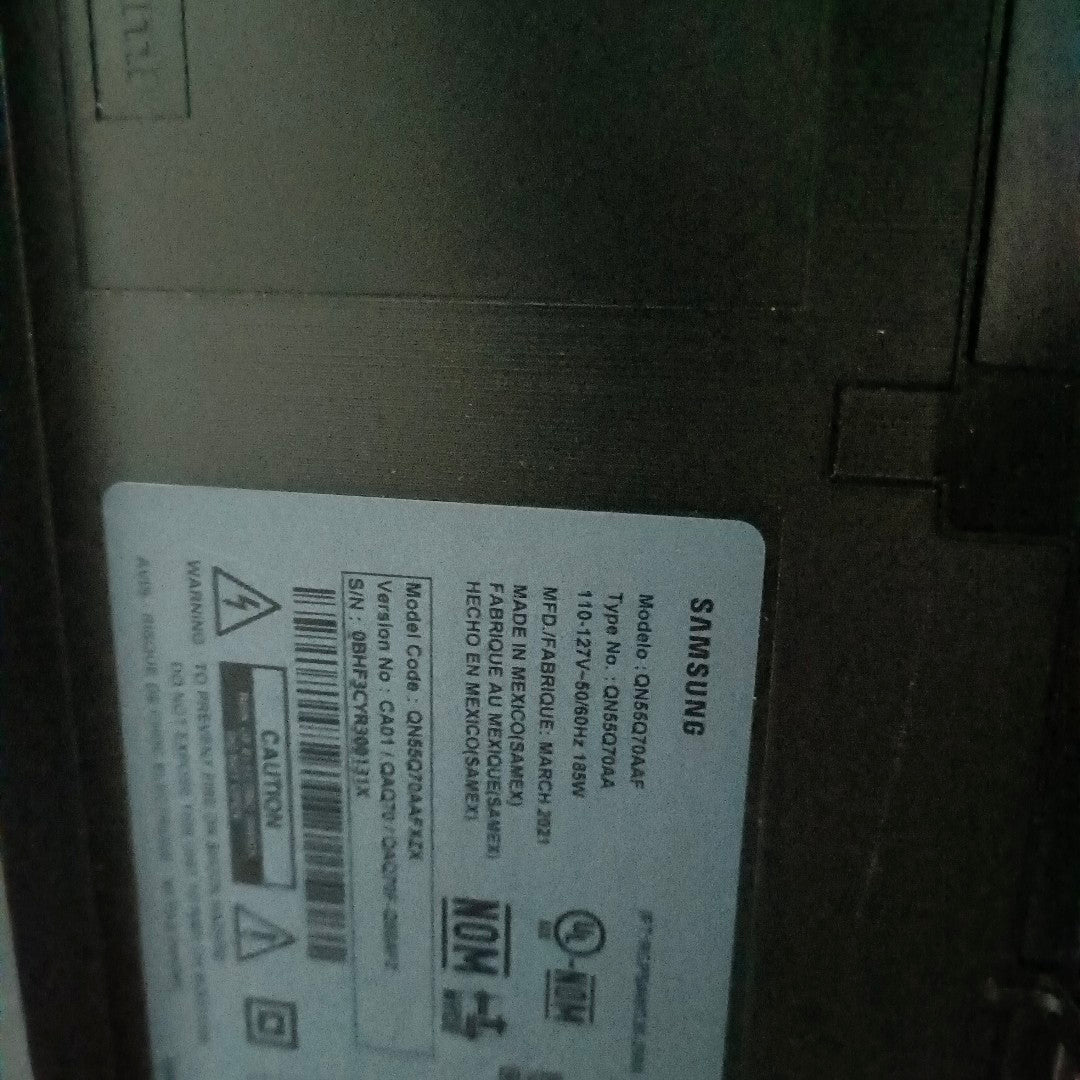 PANTALLA SAMSUNG QN55Q70AAF (2021) 50" QLED 4K (SEMINUEVO)