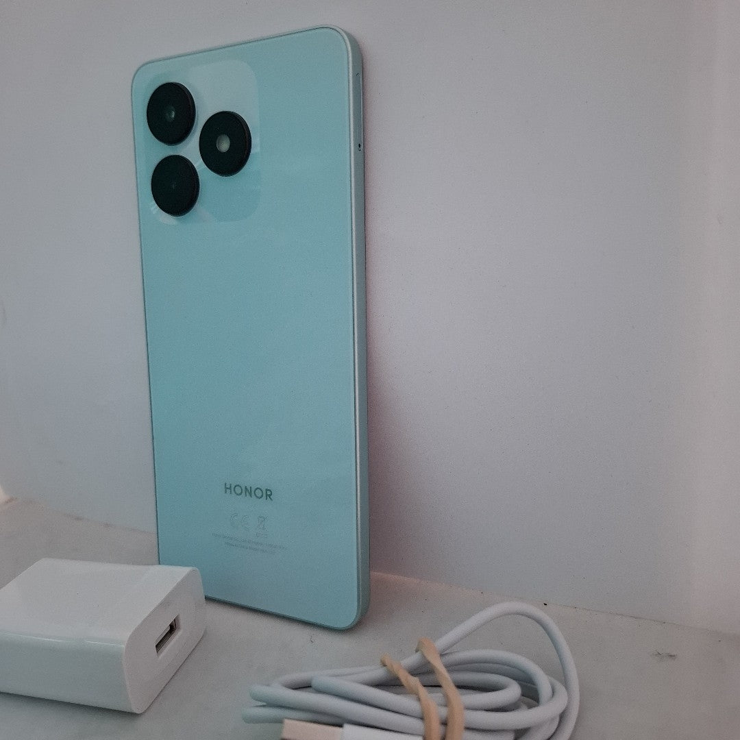 CELULAR HONOR X5C NLA-LX3 (2024) 128 GB 4 GB RAM (SEMINUEVO)