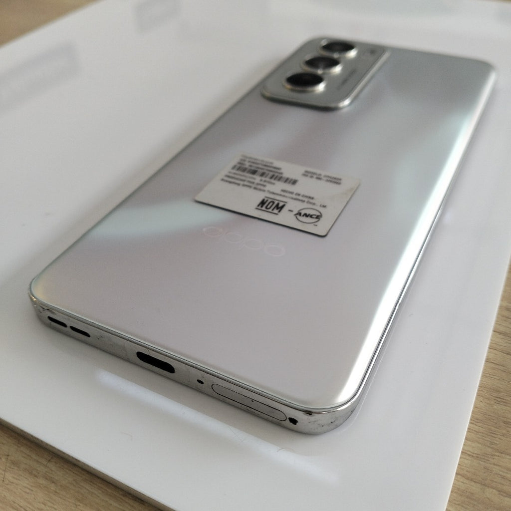 CELULAR OPPO   RENO12 5G CPH2625 (2024) 512 GB 12 GB RAM (SEMINUEVO)