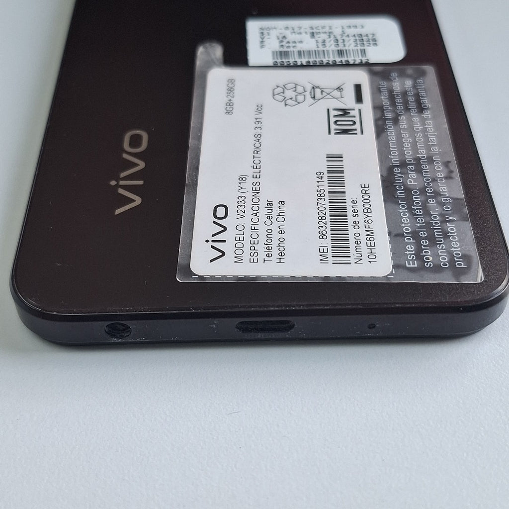 CELULAR VIVO Y18 V2333 256 GB 8 GB RAM (SEMINUEVO)