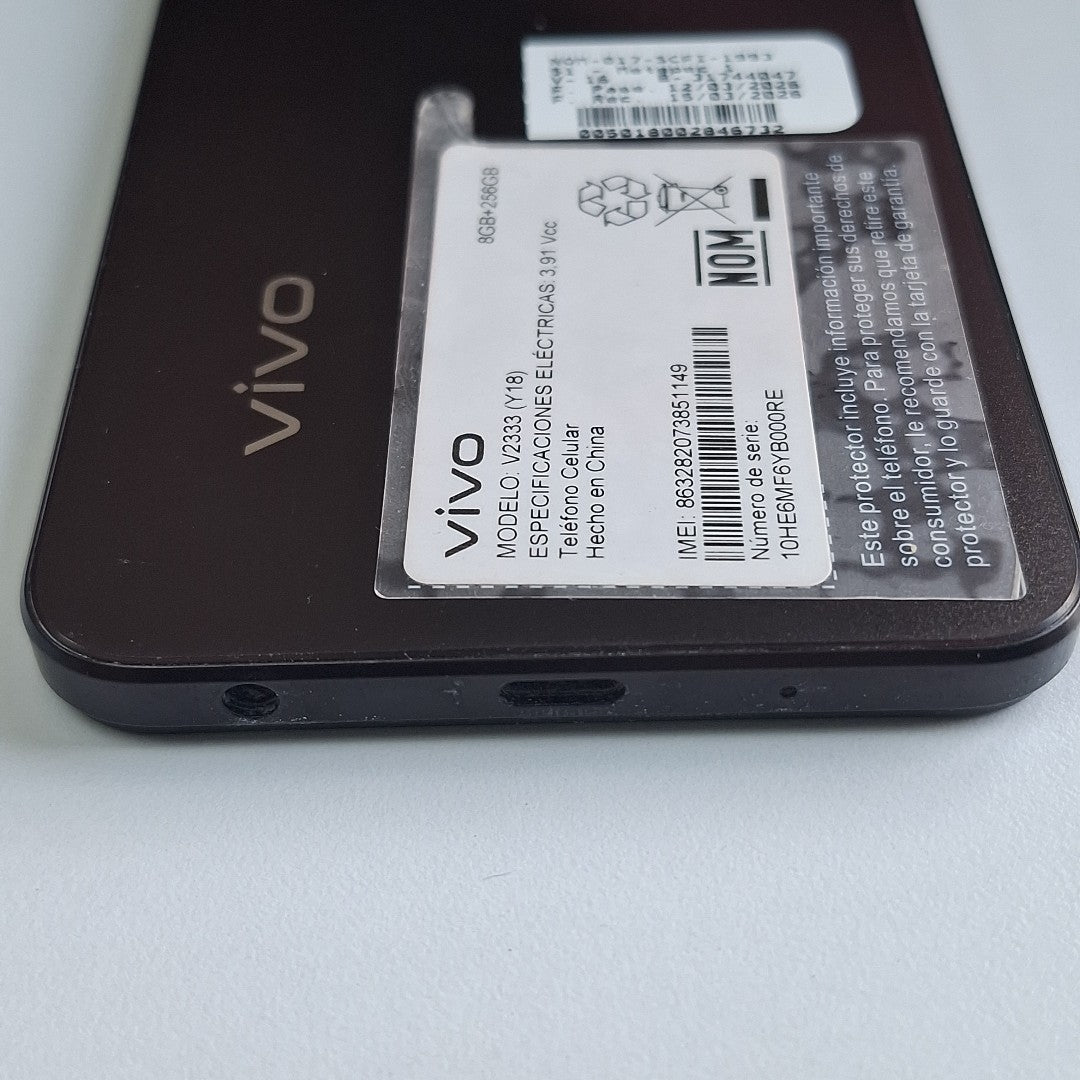CELULAR VIVO Y18 V2333 256 GB 8 GB RAM (SEMINUEVO)