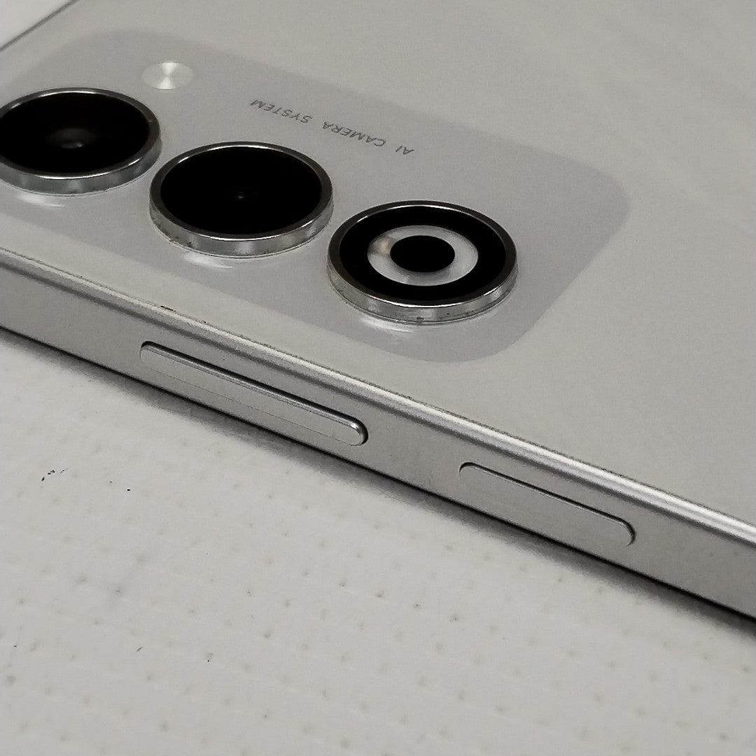 CELULAR OPPO  A5 CPH2727 (2025) 256 GB 4 GB RAM (SEMINUEVO)