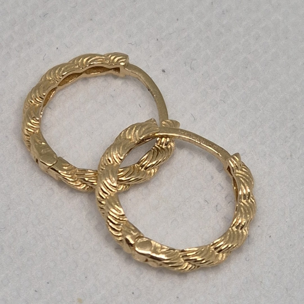 HUGGIES ORO 14K 1.9 (NUEVO)