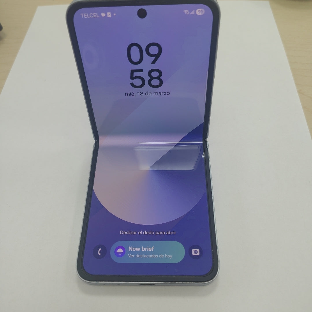 CELULAR SAMSUNG GALAXY Z FLIP6 SM-F741B (2024) 512 GB 12 GB RAM (SEMINUEVO)
