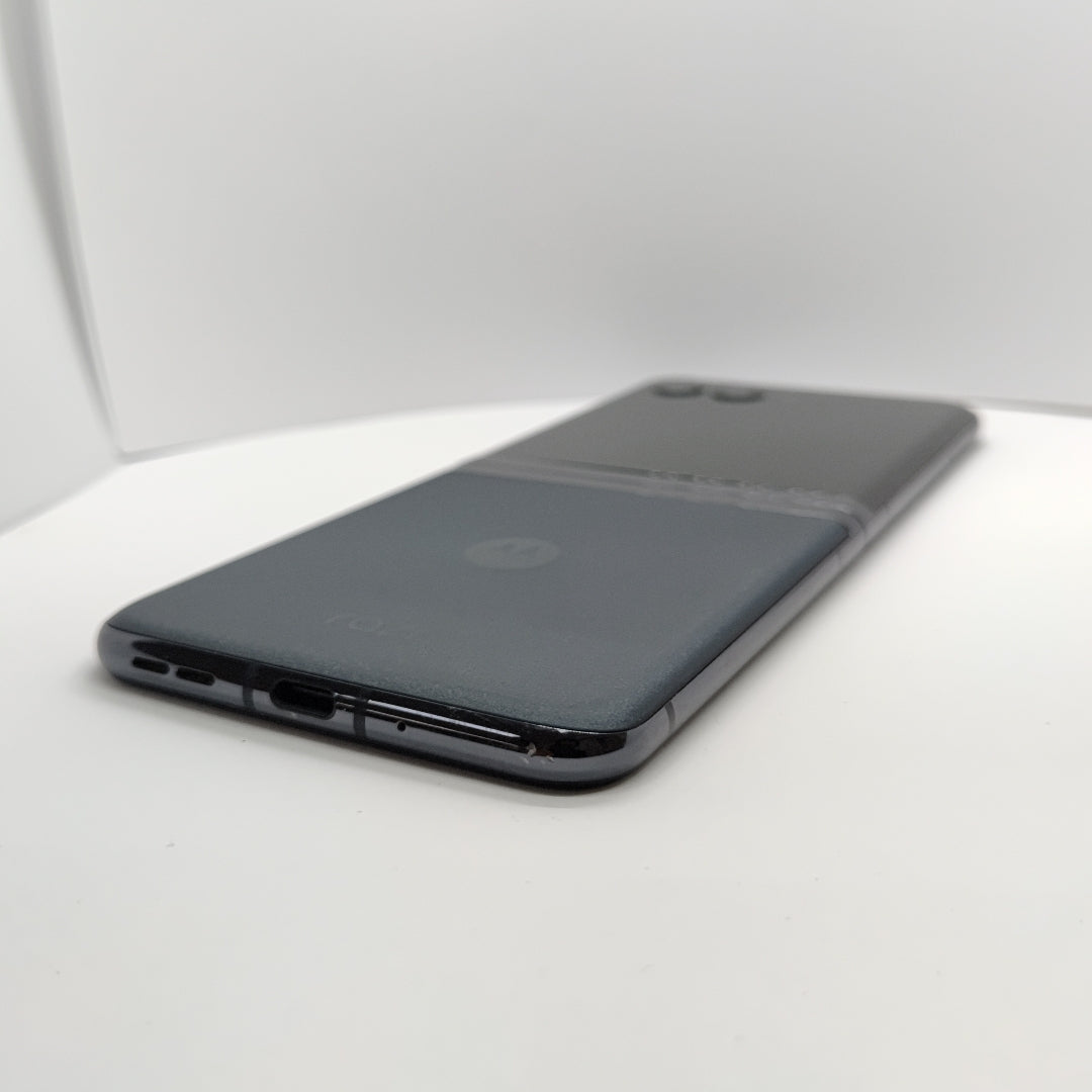CELULAR MOTOROLA MOTO RAZR 40 ULTRA XT2321 (2023) 512 GB 12 GB RAM (SEMINUEVO)