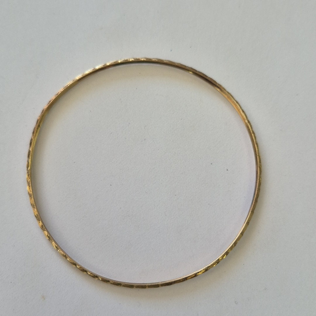 PULSERA RIGIDA ORO 10 K 3.9 GRMS (SEMINUEVO)