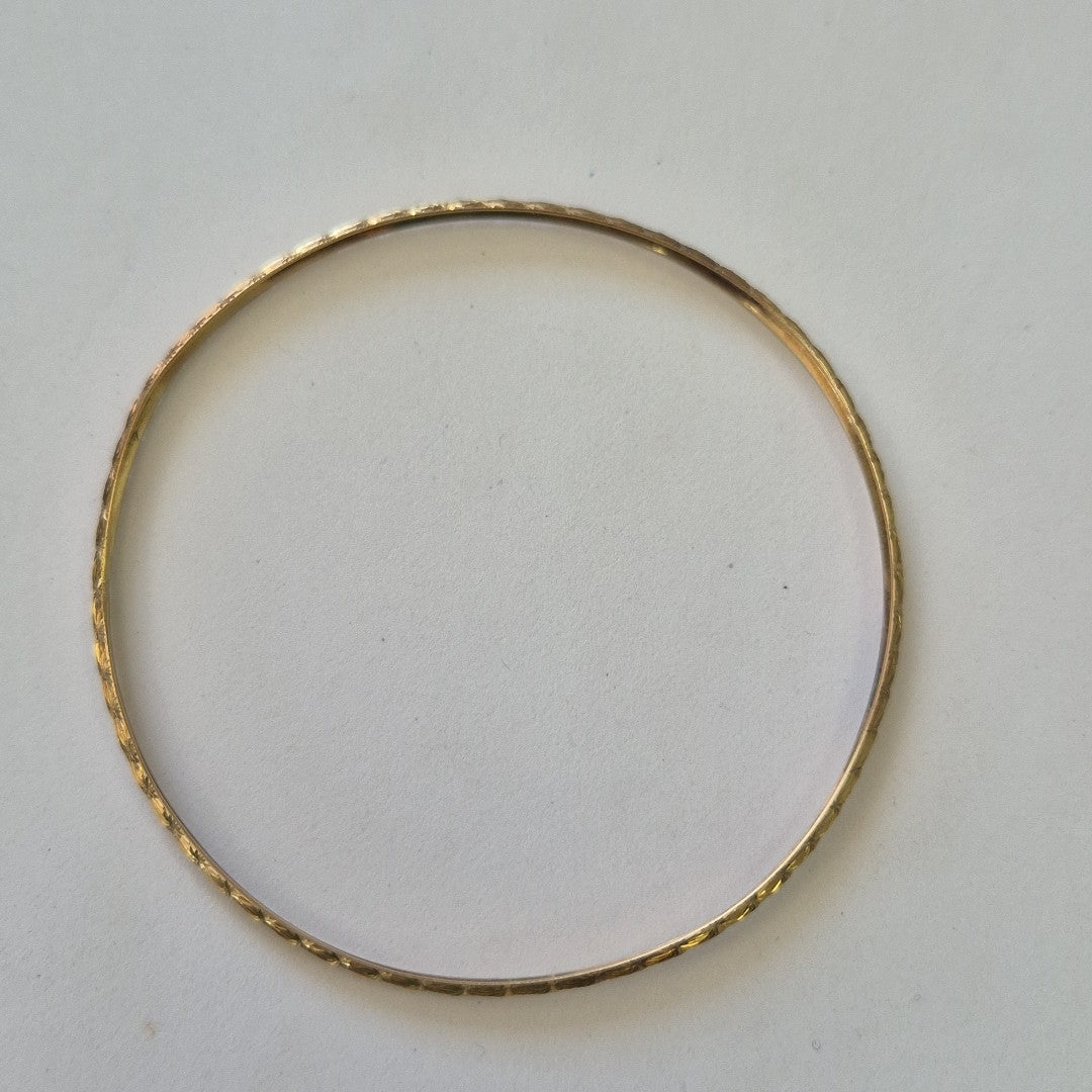 PULSERA RIGIDA ORO 10 K 3.9 GRMS (SEMINUEVO)