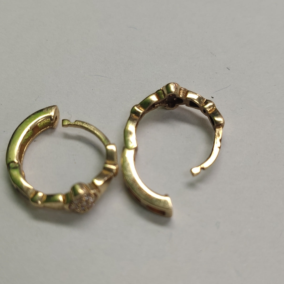 ARRACADAS PAR ORO 14 K 1.9 GRMS (SEMINUEVO)