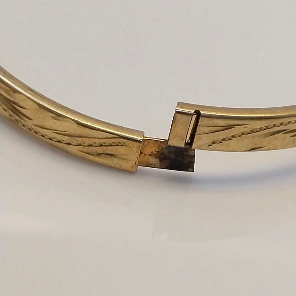 PULSERA RIGIDA ORO 10 K 5.3 GRMS (SEMINUEVO)
