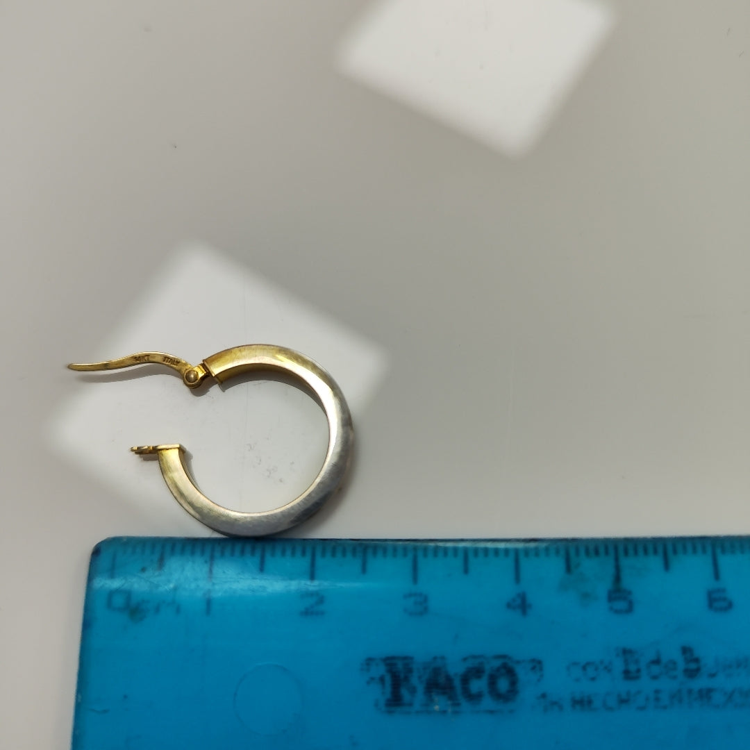 ARRACADAS PAR ORO 10 K 1.4 GRMS (SEMINUEVO)