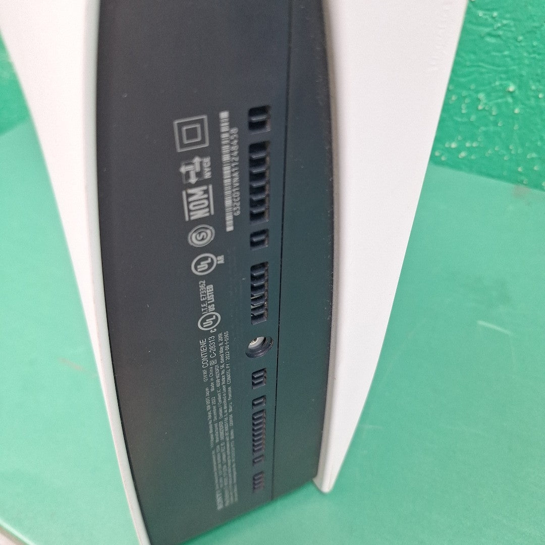 CONSOLA DE VIDEOJUEGO SONY PS5 825 SSD (SEMINUEVO)