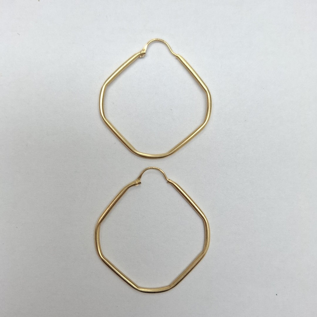 ARRACADAS PAR ORO 14 K 2.4 GRMS (SEMINUEVO)