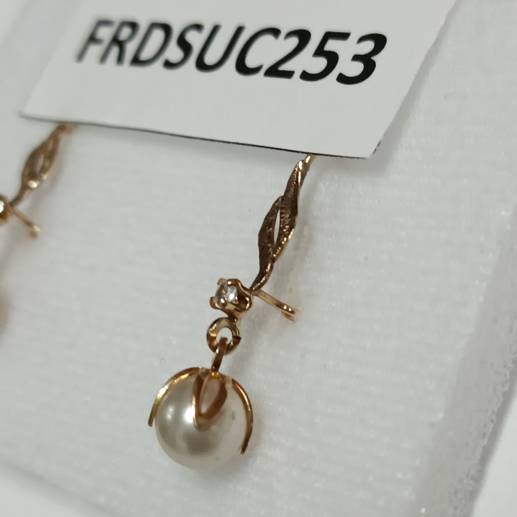 ARETES PAR ORO 8 K 3,00 GRMS (SEMINUEVO)
