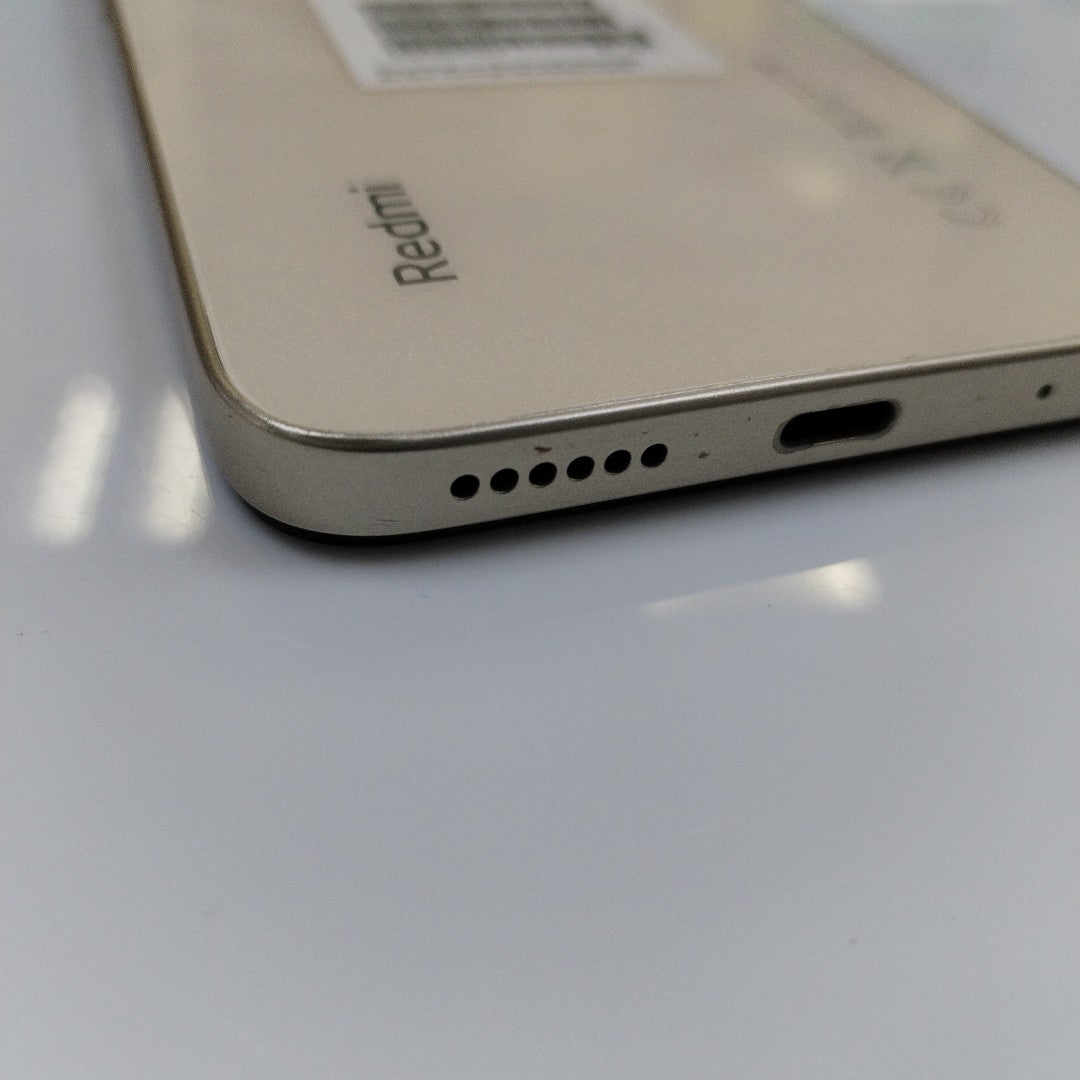 CELULAR XIAOMI REDMI 13 24049RN28L (2024) 256 GB 8 GB RAM (SEMINUEVO)