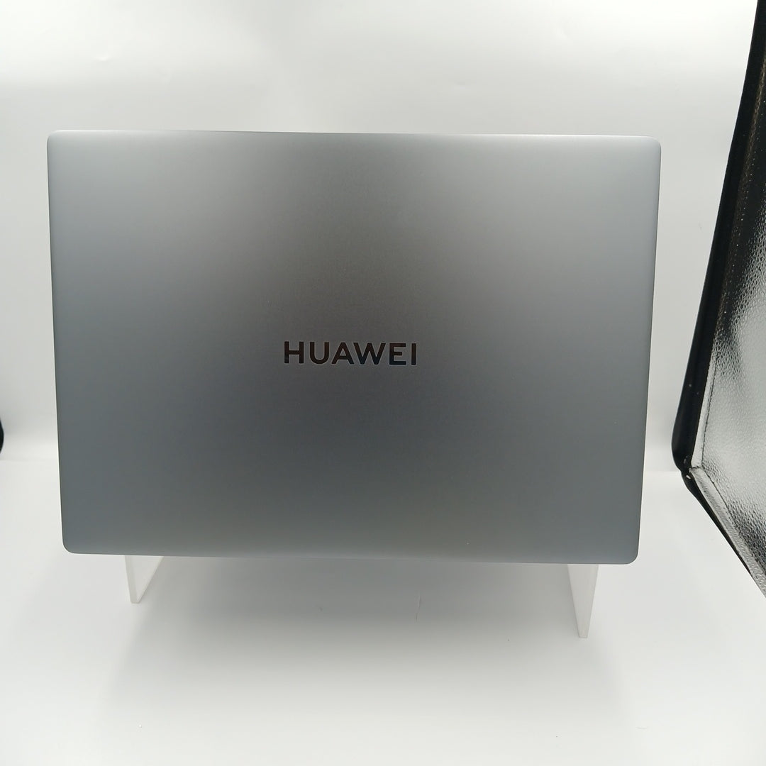 LAPTOP HUAWEI MATEBOOK D14 MDF-X (2024) 512 GB SSD 16 GB RAM (SEMINUEVO)