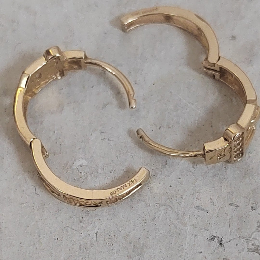 ARRACADAS PAR ORO 14 K 1.8 GRMS (SEMINUEVO)