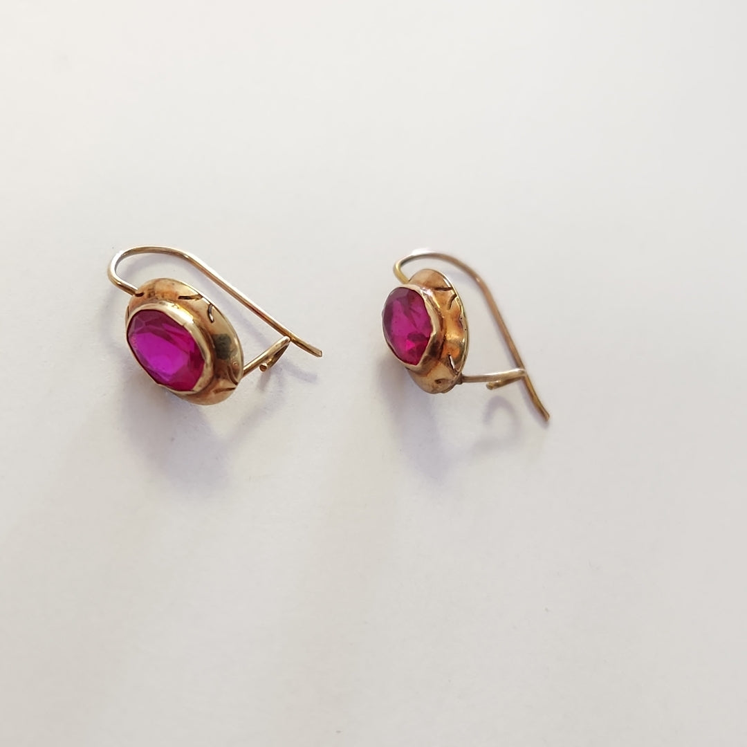 ARETES PAR ORO 8 K 1.7 GRMS (SEMINUEVO)