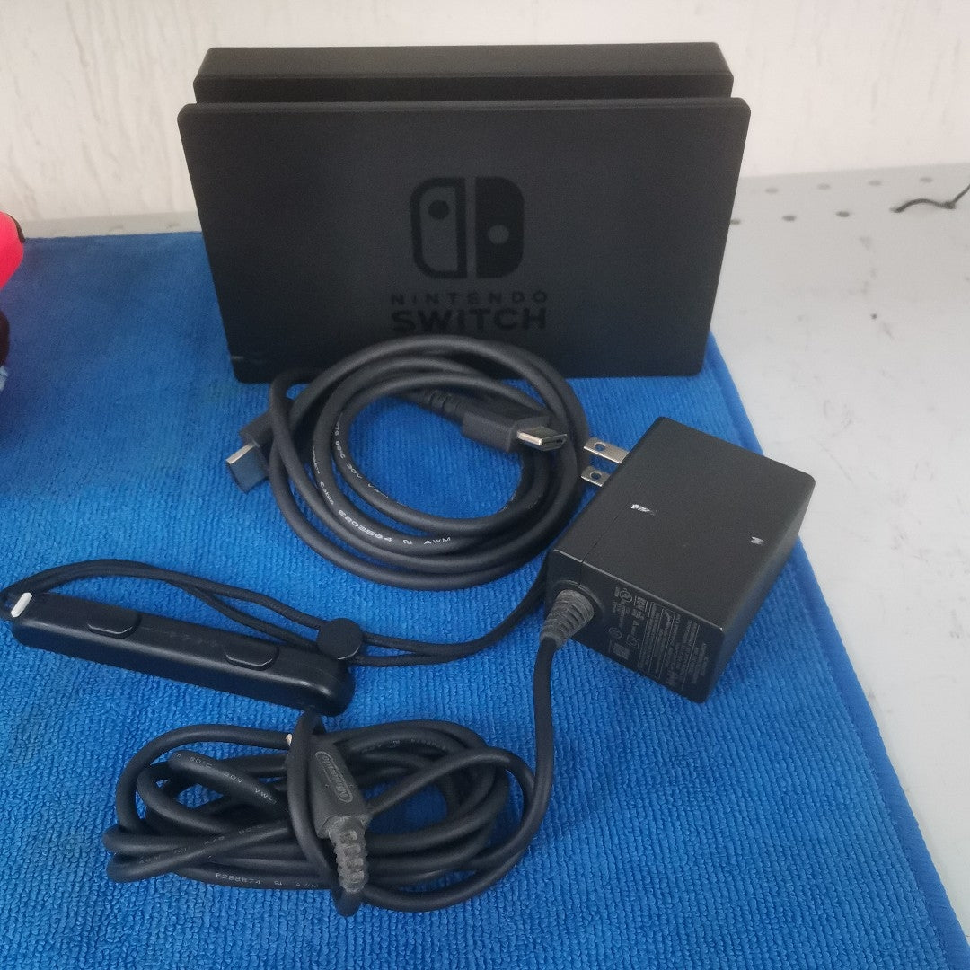 CONSOLA DE VIDEOJUEGO NINTENDO SWITCH 1.1 32 GB (SEMINUEVO)