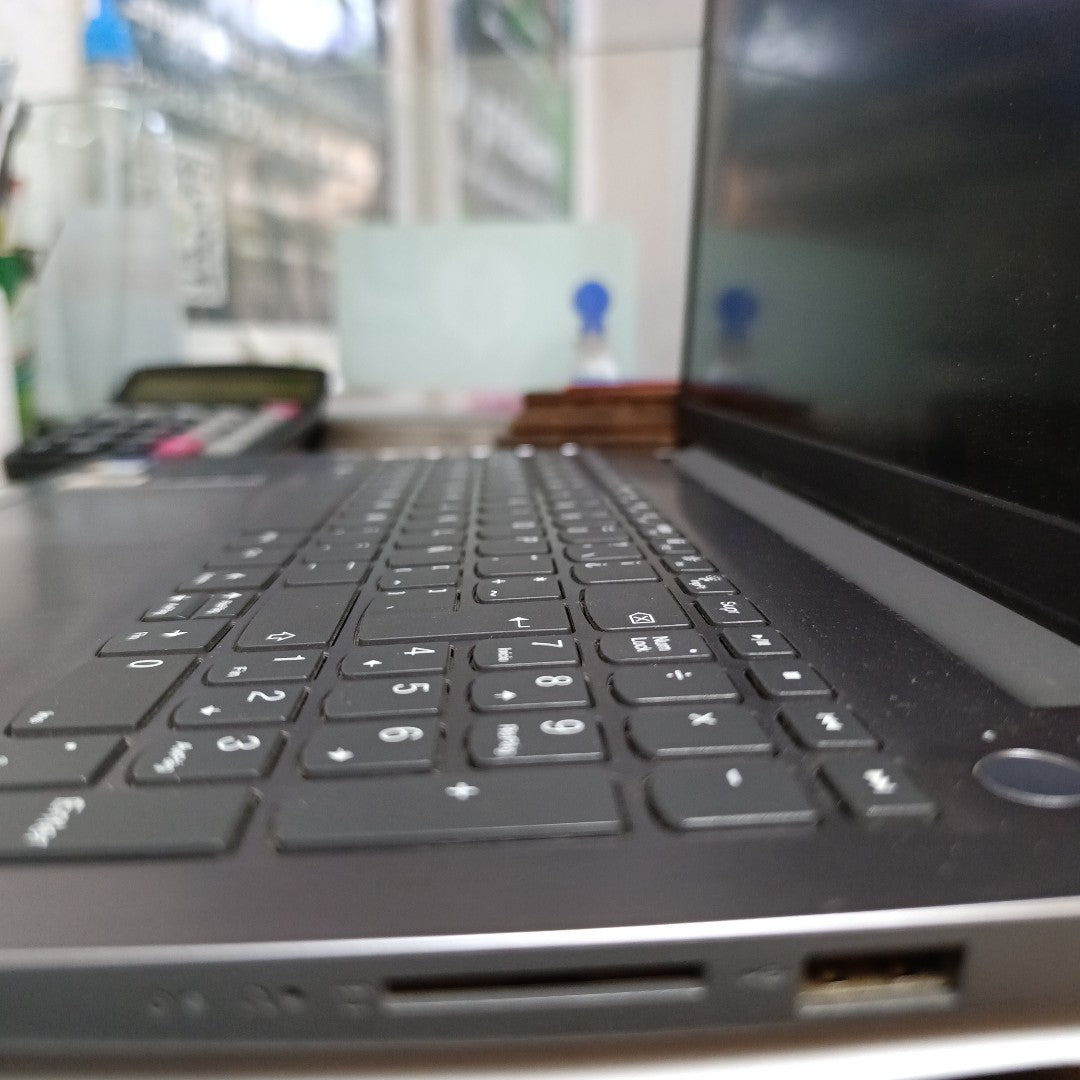 LAPTOP LENOVO IDEAPAD 3 14ITL6 (2023) 512 GB SSD 8 GB RAM (SEMINUEVO)